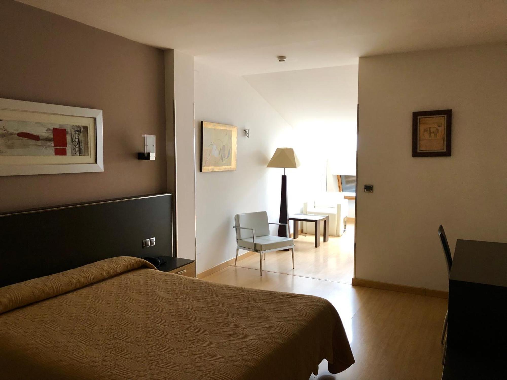 Hotel Villa De Cacabelos Zewnętrze zdjęcie