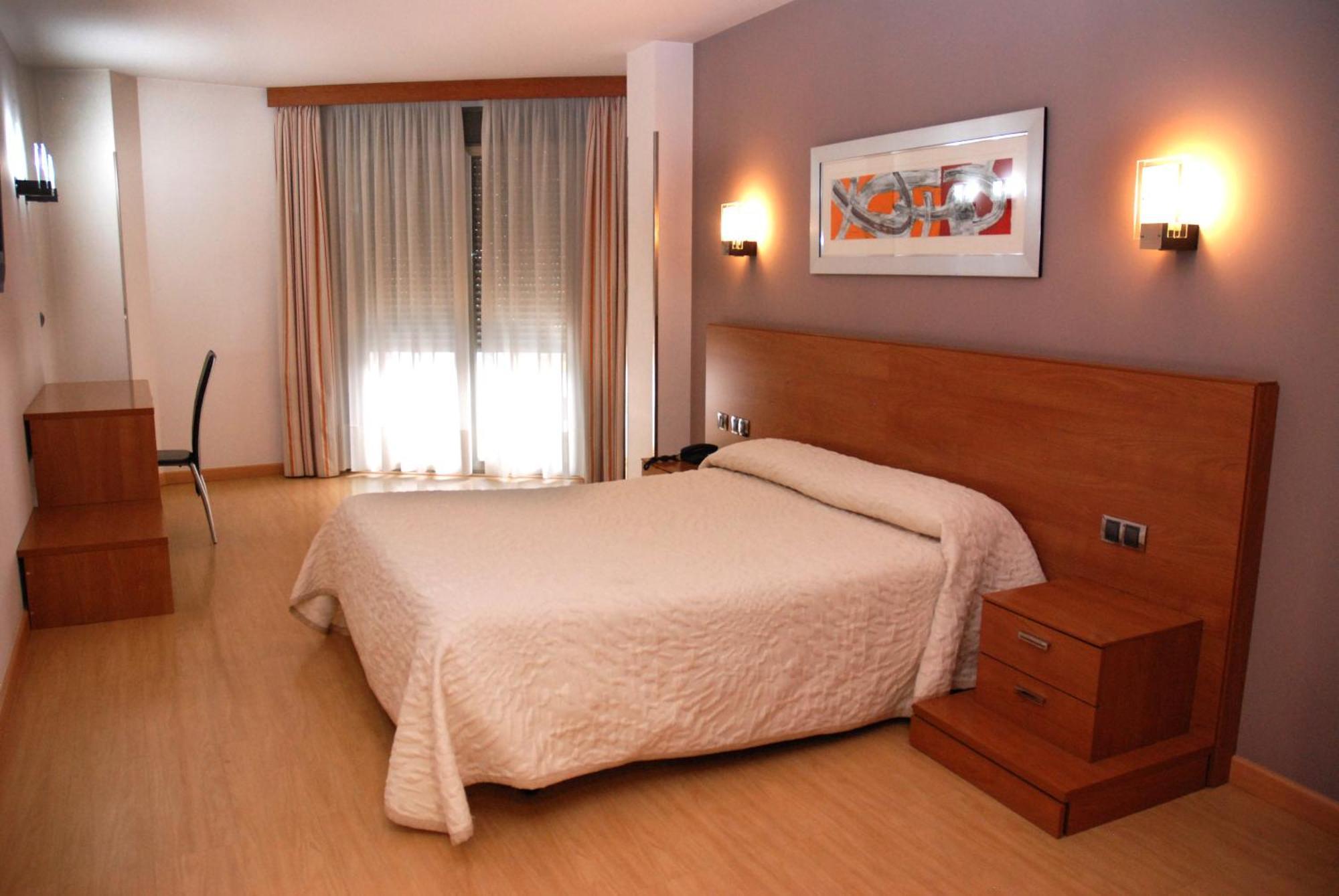 Hotel Villa De Cacabelos Zewnętrze zdjęcie