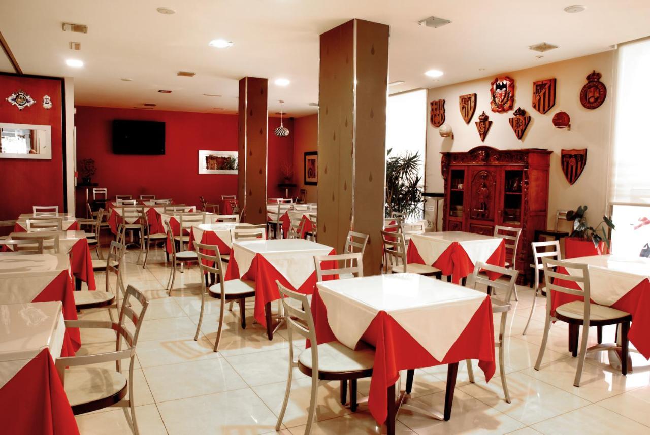 Hotel Villa De Cacabelos Zewnętrze zdjęcie
