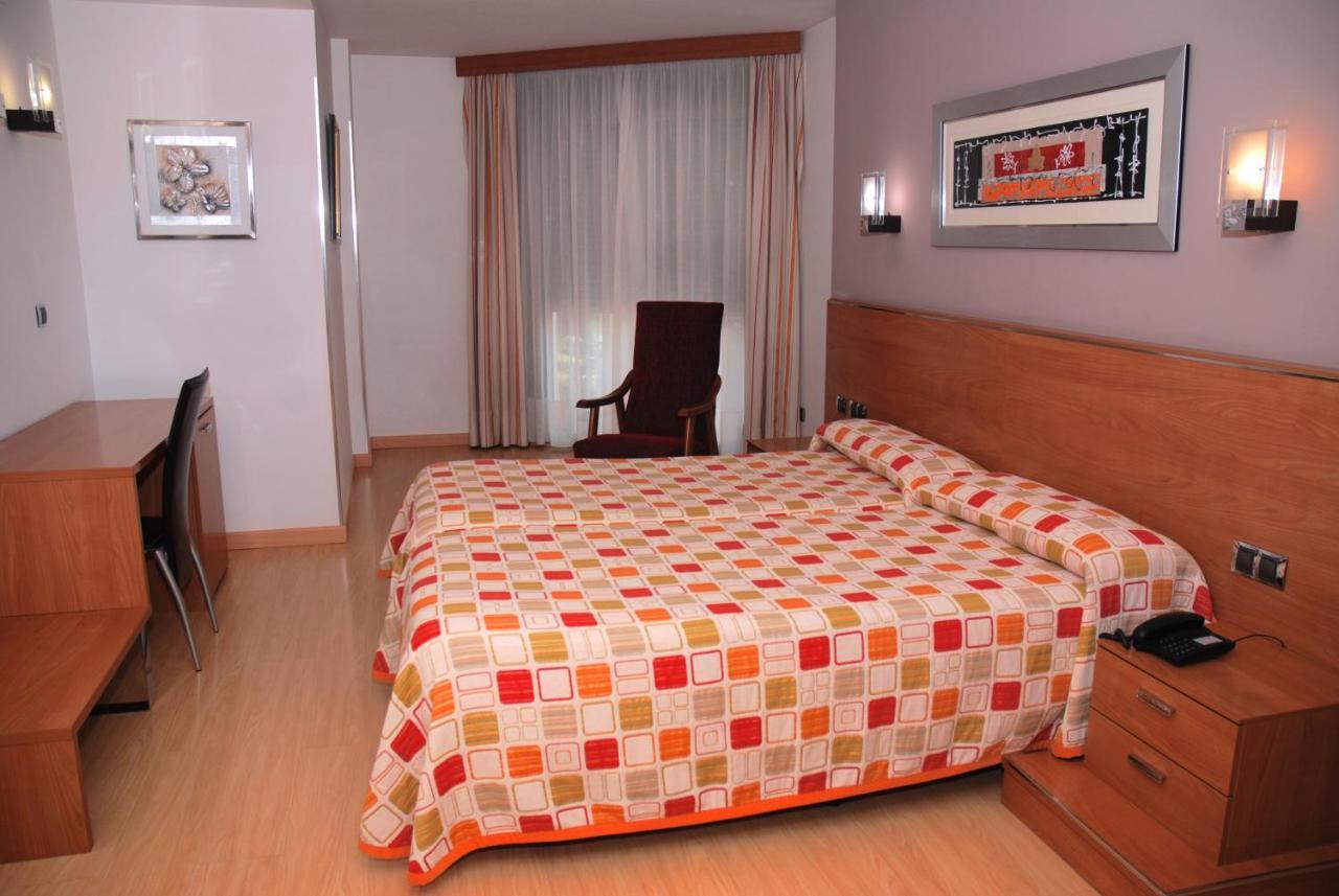 Hotel Villa De Cacabelos Zewnętrze zdjęcie
