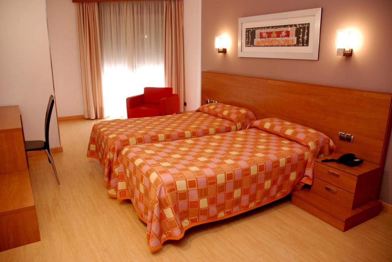 Hotel Villa De Cacabelos Zewnętrze zdjęcie